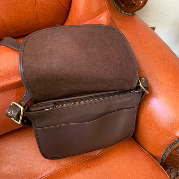 Coach Excellent Condition Vintage Brown Bag - Picture 4 of 7